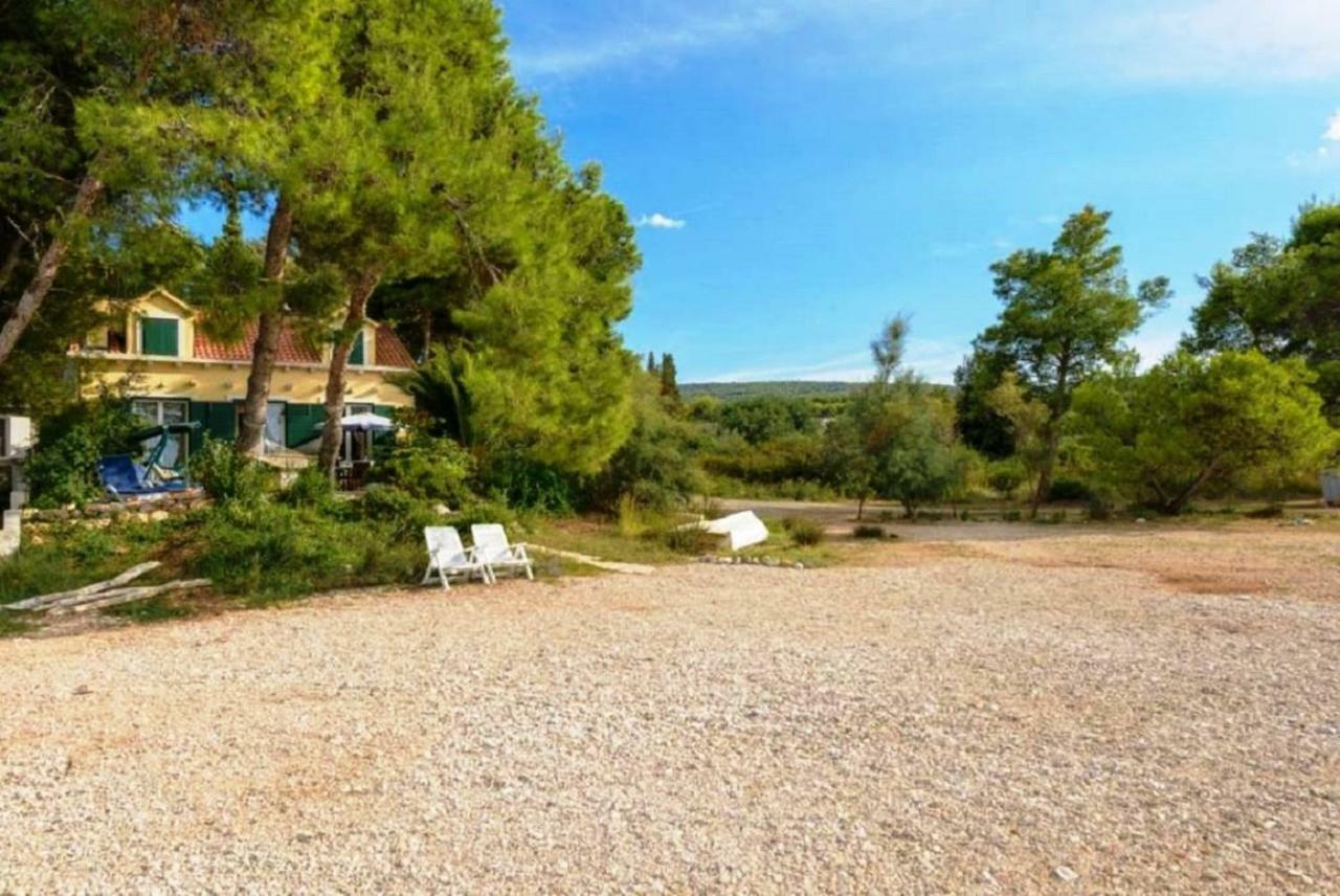 Deluxe Villa Sirena On The Beach With Pool Supetar Buitenkant foto